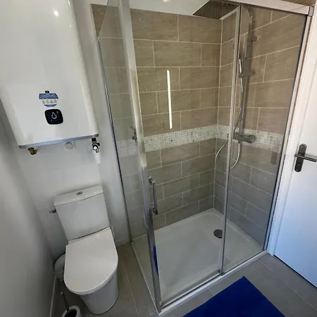 Le Caly - 2mn Gare Sncf, Hyper Centre, Wifi-netflix *