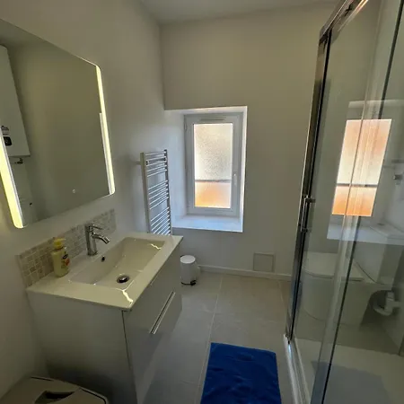 Le Caly - 2mn Gare Sncf, Hyper Centre, Wifi-netflix Niort